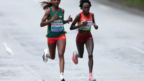 “亚冬会女子短道速滑1500米预赛：半决赛巅峰对决”